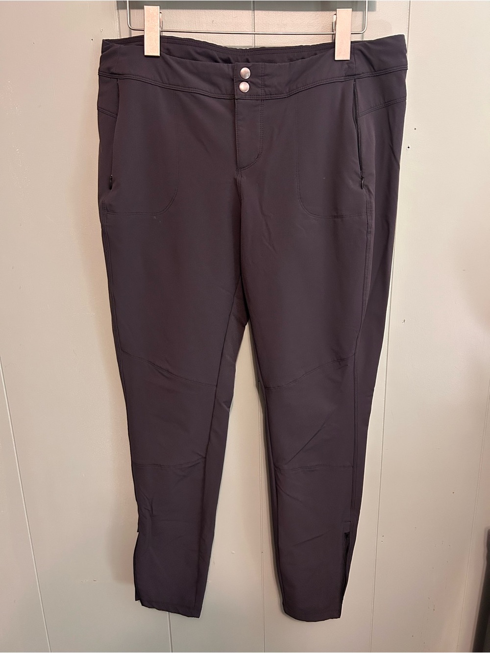 Kuhl Women's Black Stretch Active Joggers with Snap Waist